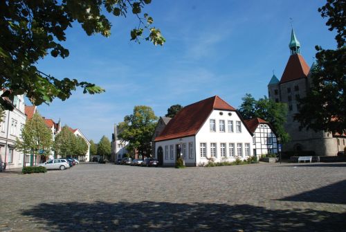 marktplatz_fackeltraegersicht_min.jpg