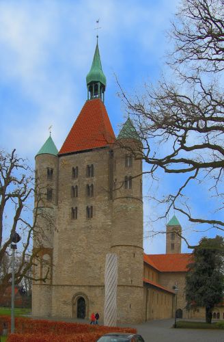 stiftskirche2.jpg